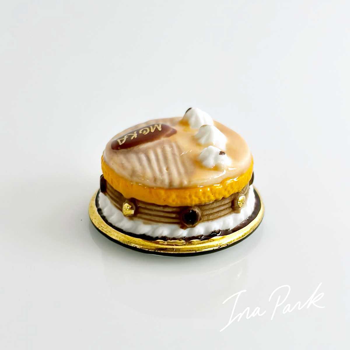 モカケーキのフェーヴ