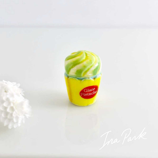 ピスタチオのアイスクリームのフェーヴ