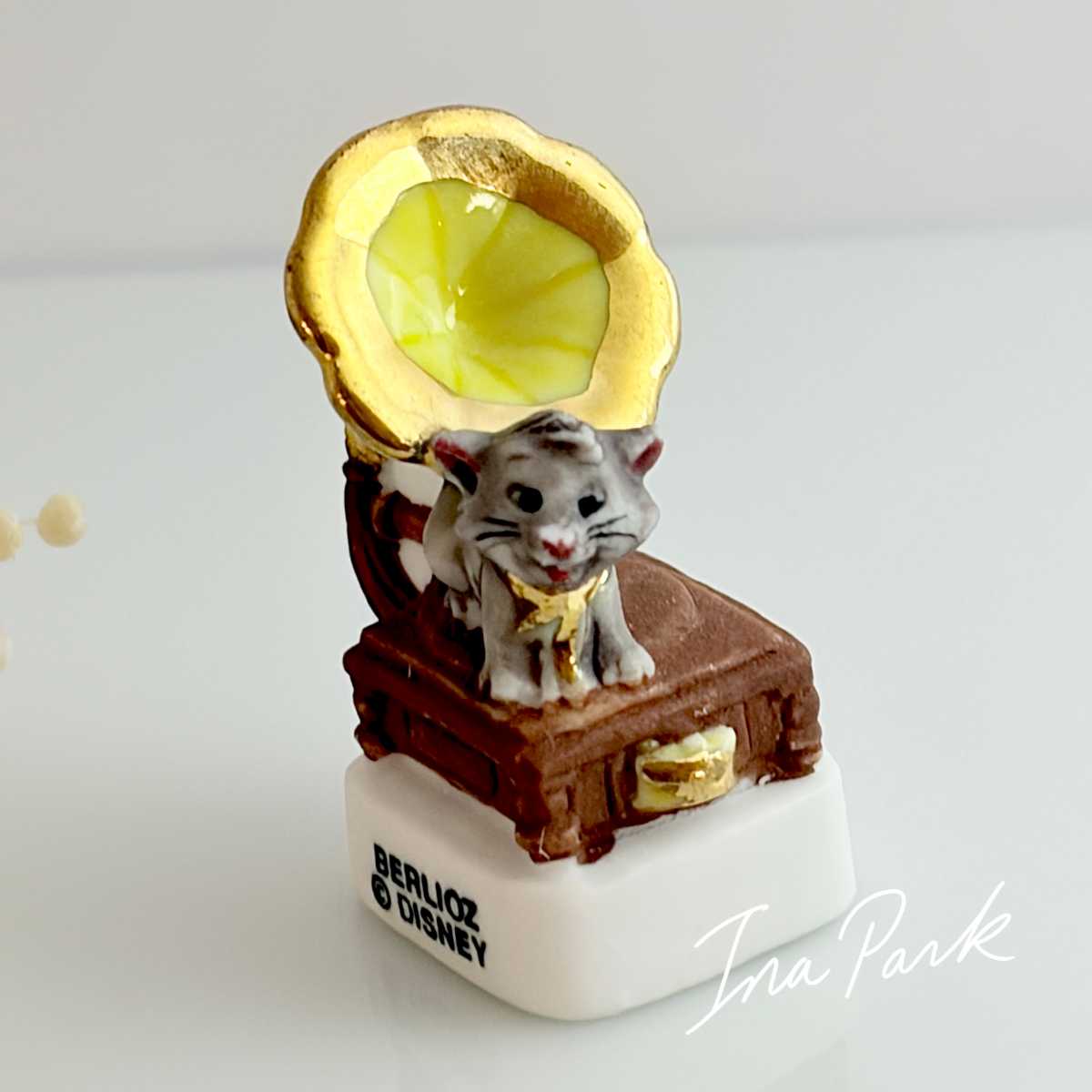 ベルリオーズと蓄音機　猫