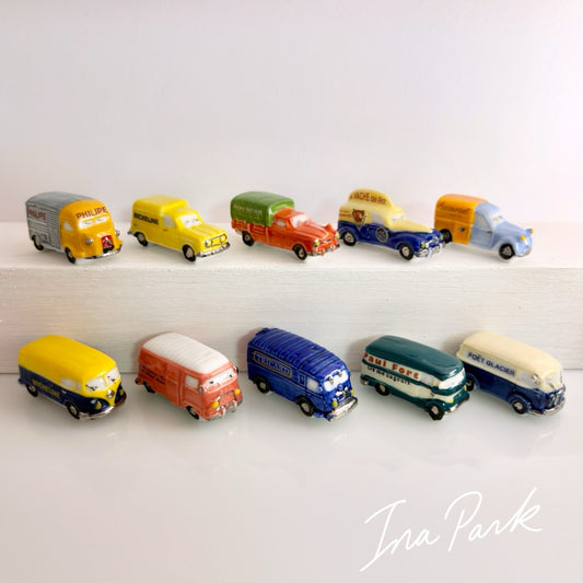 配達バン　商用車のフェーブ