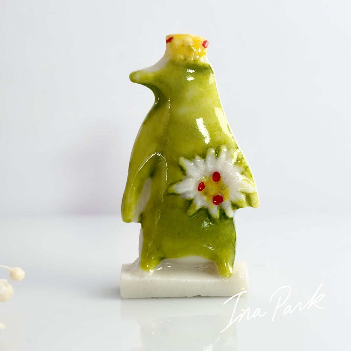 モノプリ2003　花と王冠のペンギン