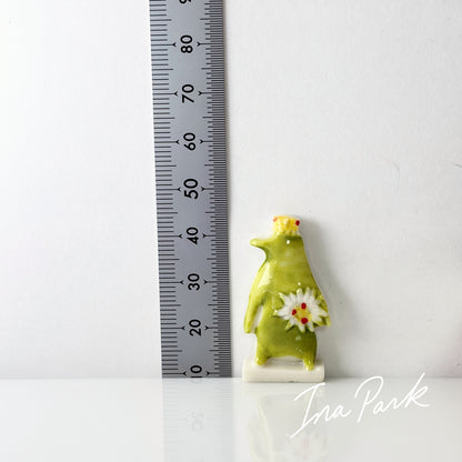 モノプリ2003　花と王冠のペンギン