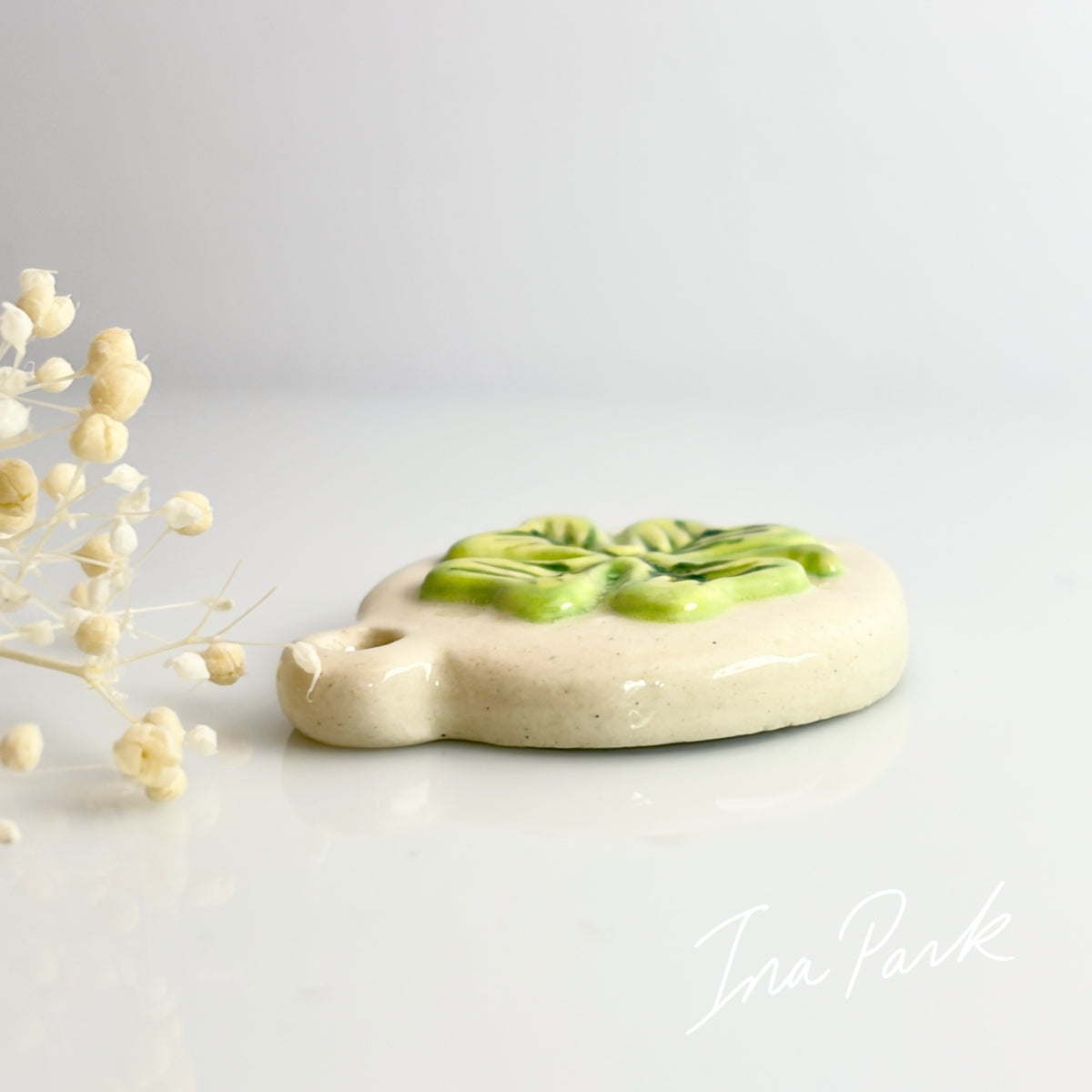 PAUL2000　四葉のクローバーのフェーブ　ポール