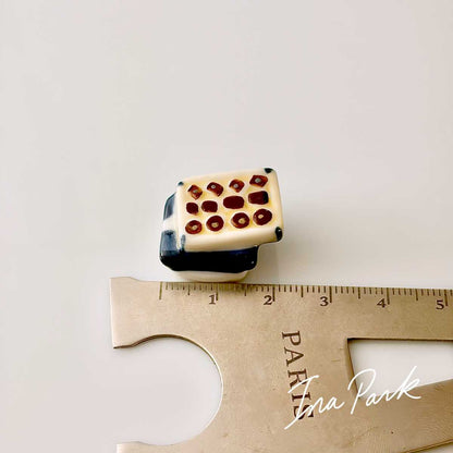上品なチョコレートの箱