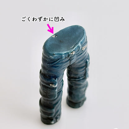 細身のワークパンツのフェーブ
