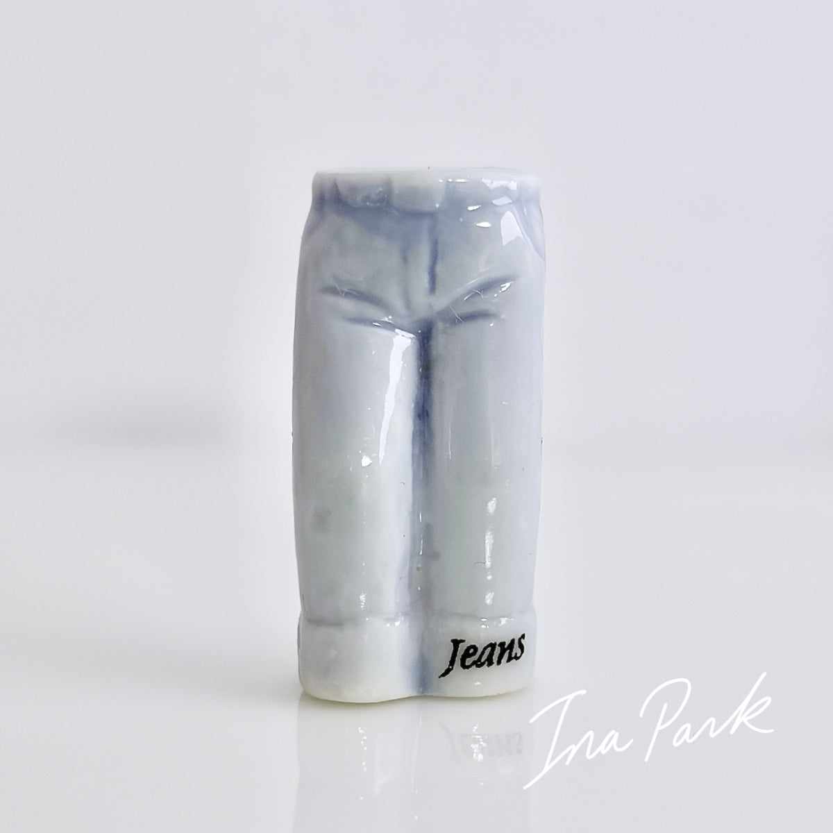 ジーンズ　デニムパンツのフェーブ