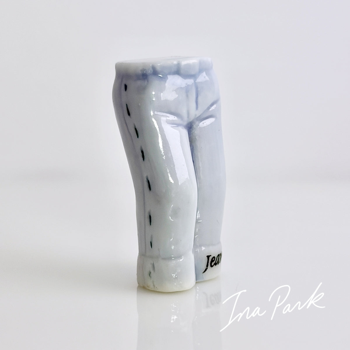 ジーンズ　デニムパンツのフェーブ