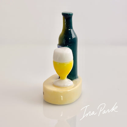 パスティスのボトルとグラスのフェーブ　お酒