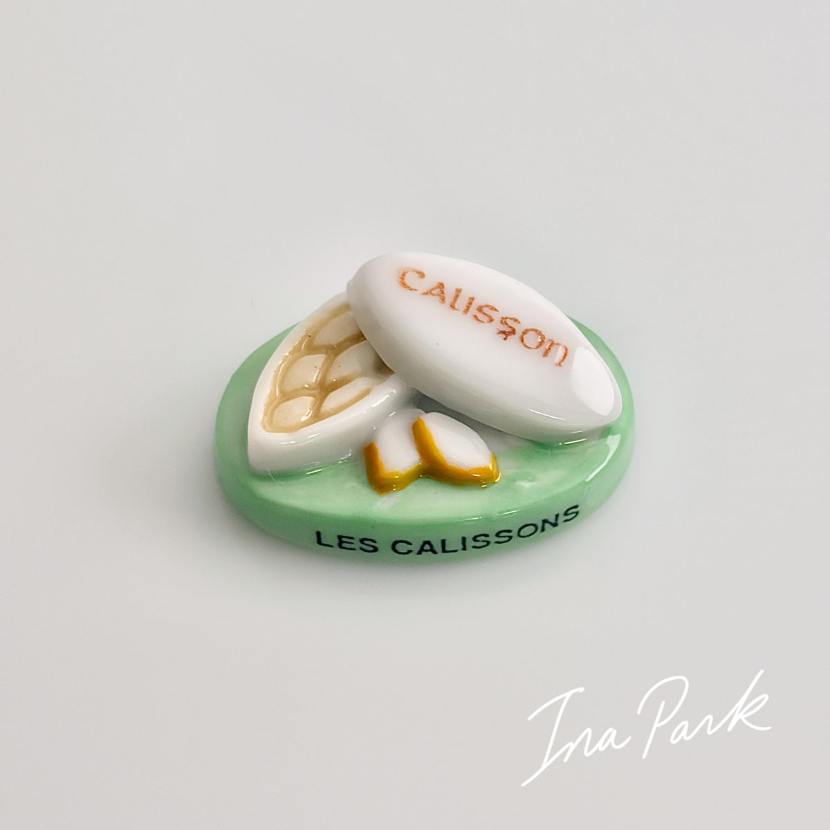 南仏のお菓子　カリソンのフェーブ　
