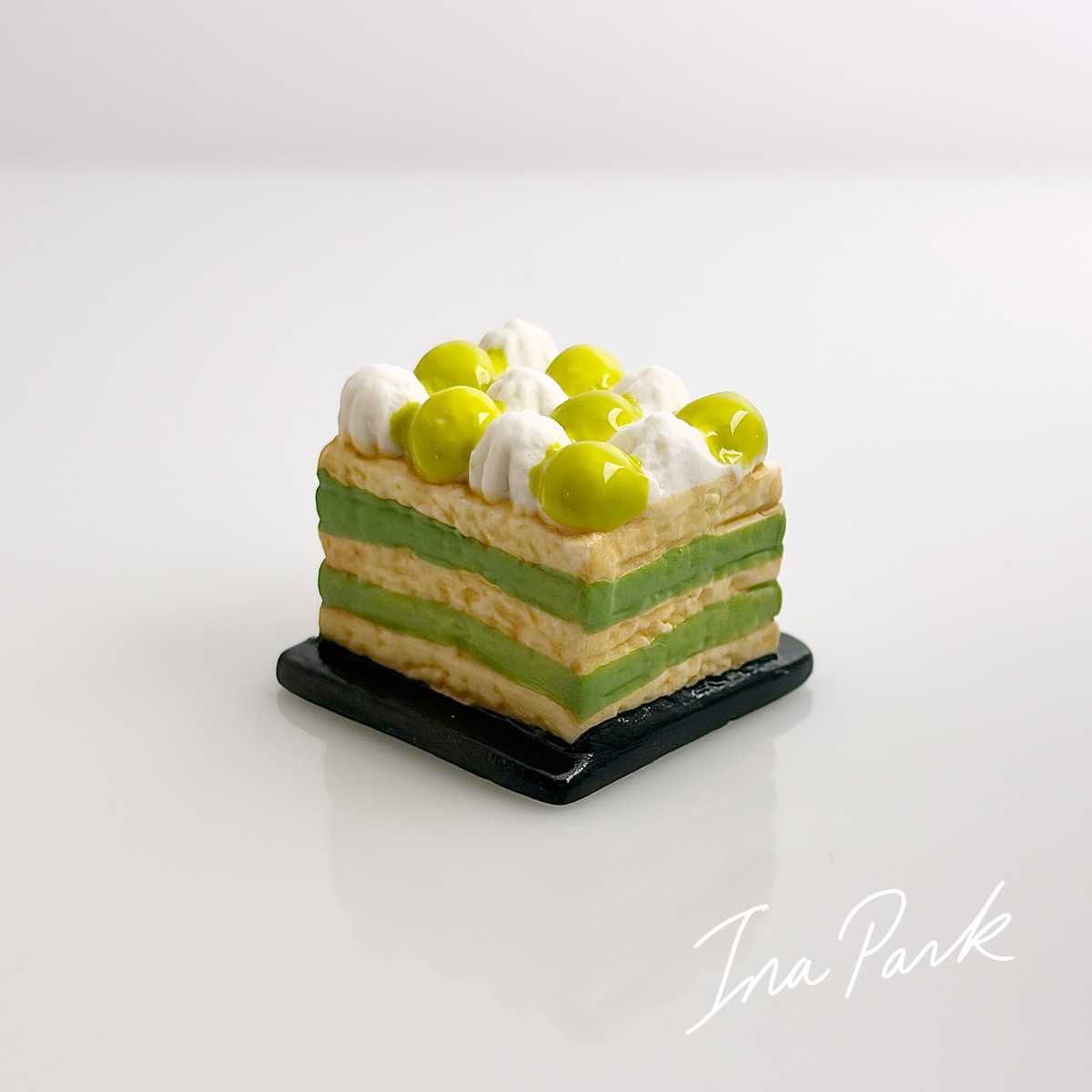 マスカットケーキ　お菓子のフェーブ