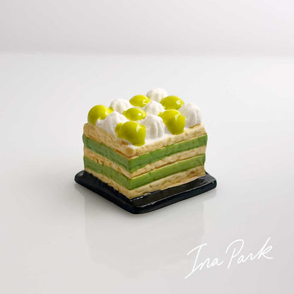 マスカットケーキ　お菓子のフェーブ